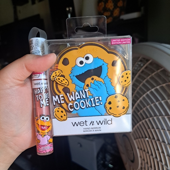 wet n wild Other - Wet N wild sesame street bundle - Cookie monster mirror & lipgloss